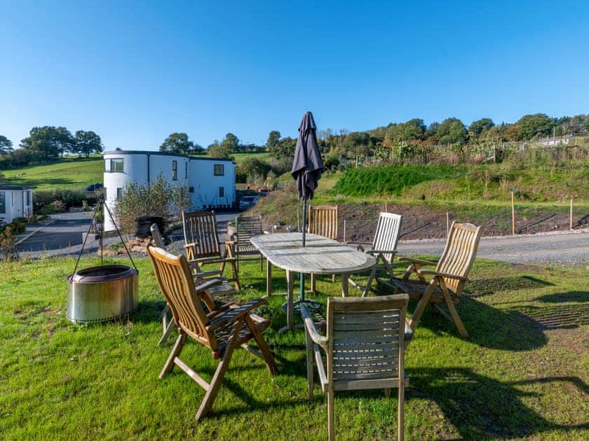 Sitting-out-area | Fantasia - Mirrorbrook, Cradley, near Malvern