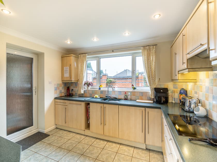 Kitchen | Kempton House, Lincoln