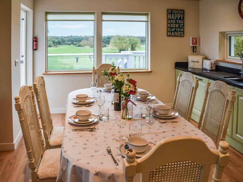 Dining Area | Chestnut Cottage, Great Yarmouth