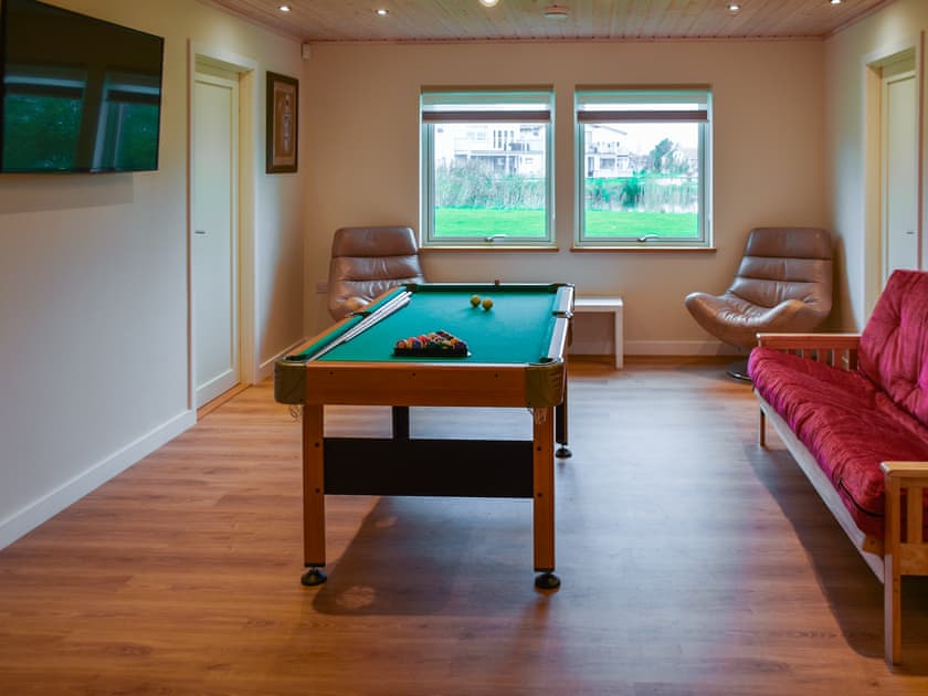Games room | Chestnut Cottage, Great Yarmouth