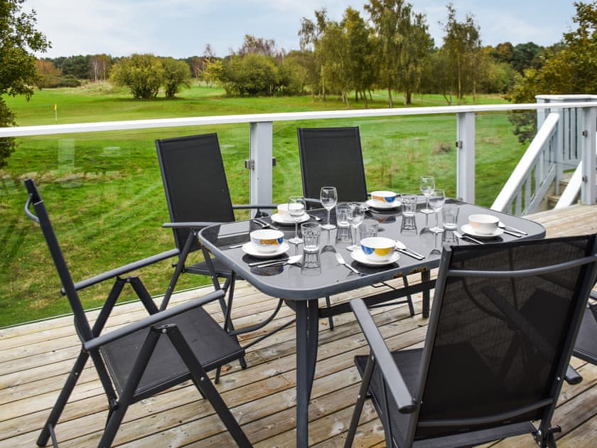 Sitting-out-area | Chestnut Cottage, Great Yarmouth