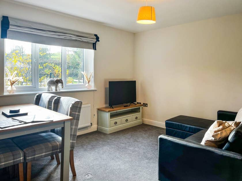 Living area | Oakmere Apartment, Chinley