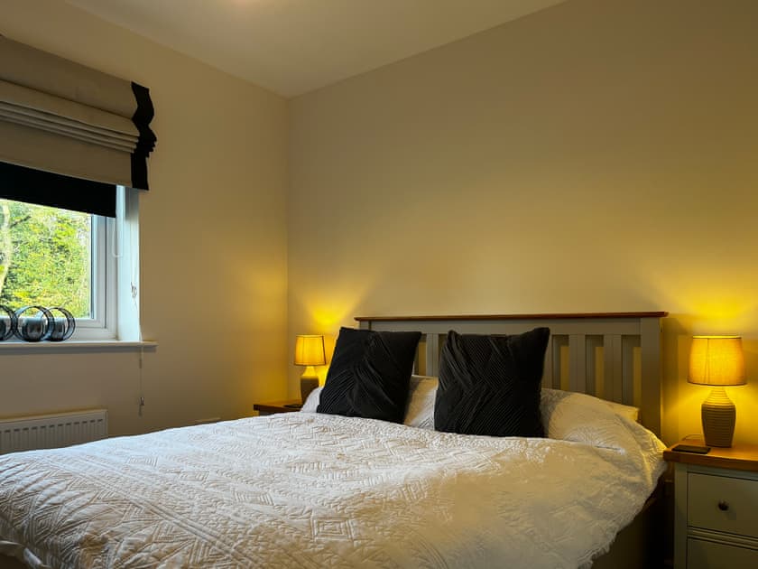 Double bedroom | Oakmere Apartment, Chinley
