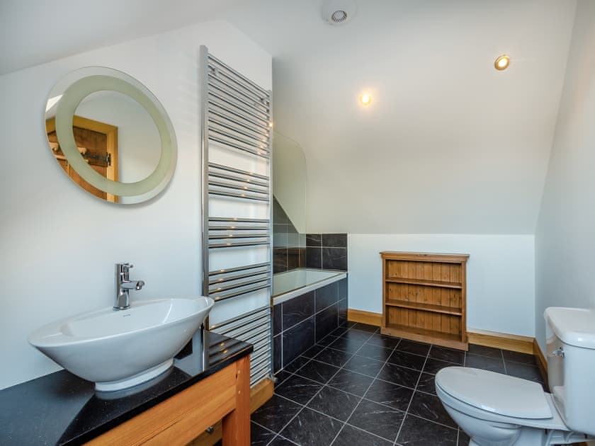 Bathroom | Siambr - Parc Wernol Cottages, Chwilog, near Pwllheli
