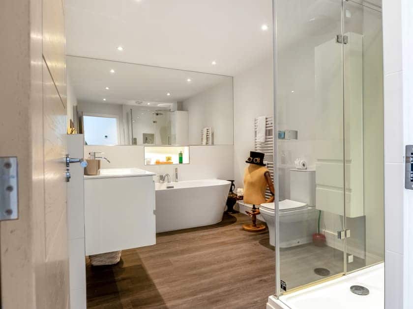 Bathroom | The Brook - Mirrorbrook, Cradley, near Malvern
