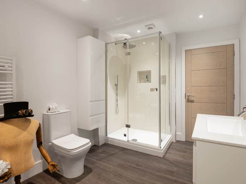 Bathroom | The Brook - Mirrorbrook, Cradley, near Malvern
