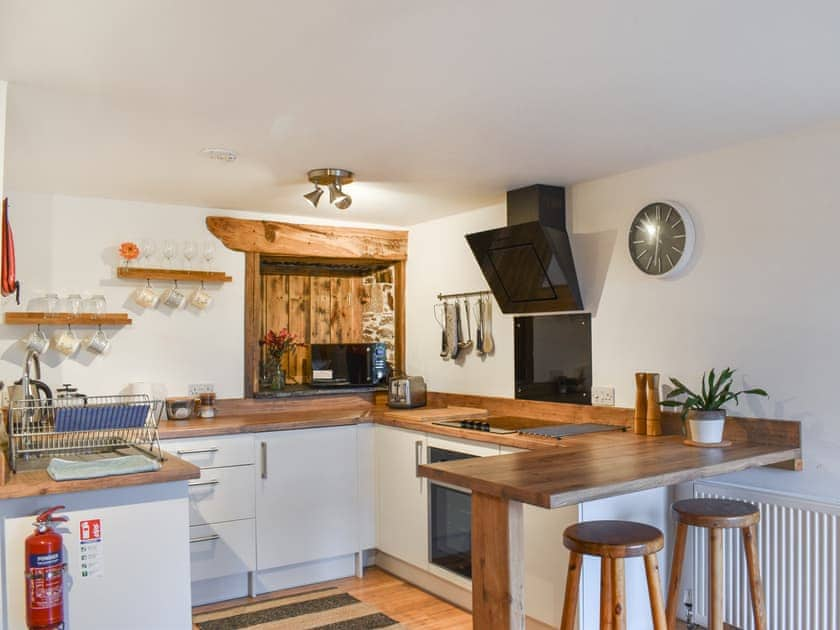 Kitchen | Roosters Rest - Deviock Farm, Downderry