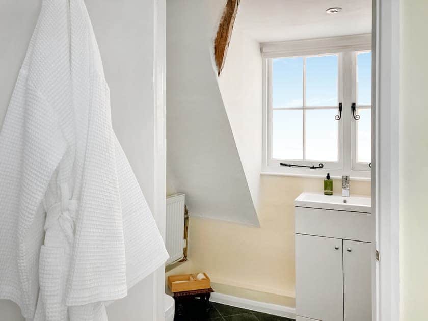 Bathroom | The Yeomans Cottage, Eastbridge Holidays - Eastbridge Canterbury, Canterbury
