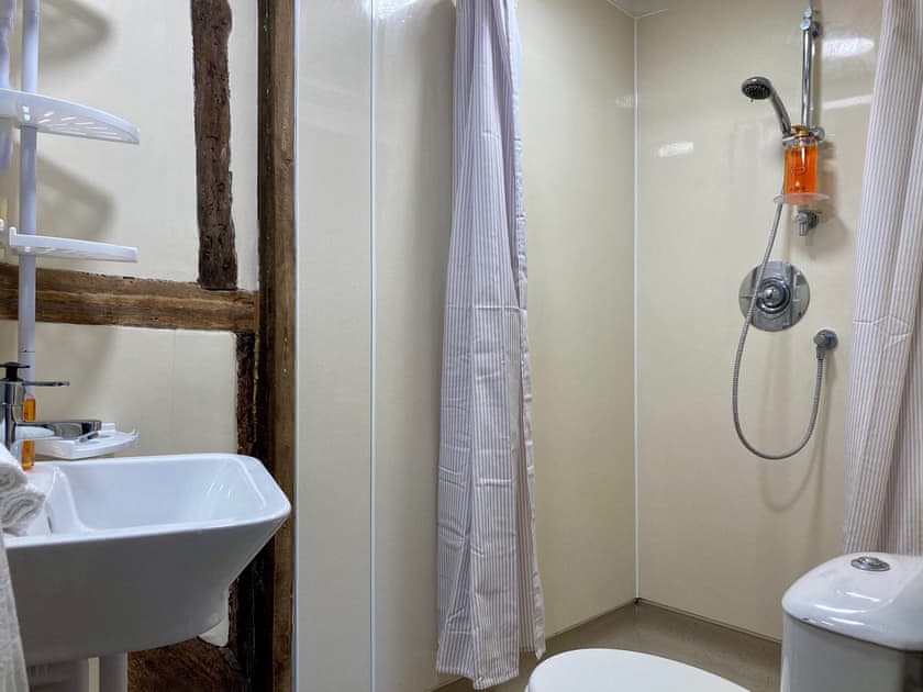 Bathroom | The Friars Apartment, Eastbridge Hospital - Eastbridge Canterbury, Canterbury