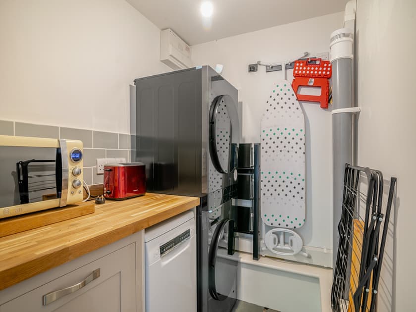 Utility room | Y Gwairdy, Llandybie Ammanford, near Llandeilo