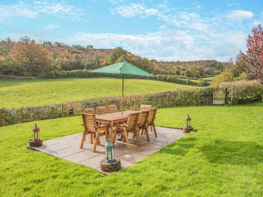 Sitting-out-area | Y Gwairdy, Llandybie Ammanford, near Llandeilo