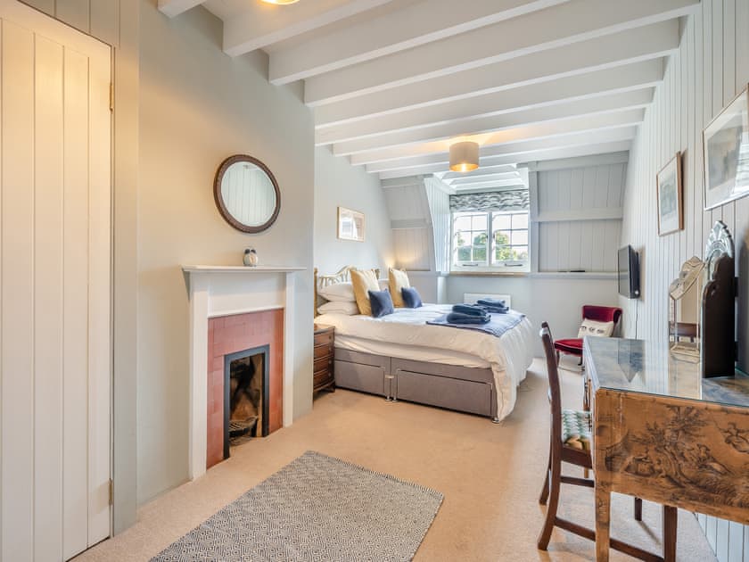 Double bedroom | The Manor Stables - Sturminster Retreats, Sturminster Newton