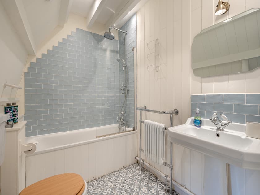 Bathroom | The Manor Stables - Sturminster Retreats, Sturminster Newton