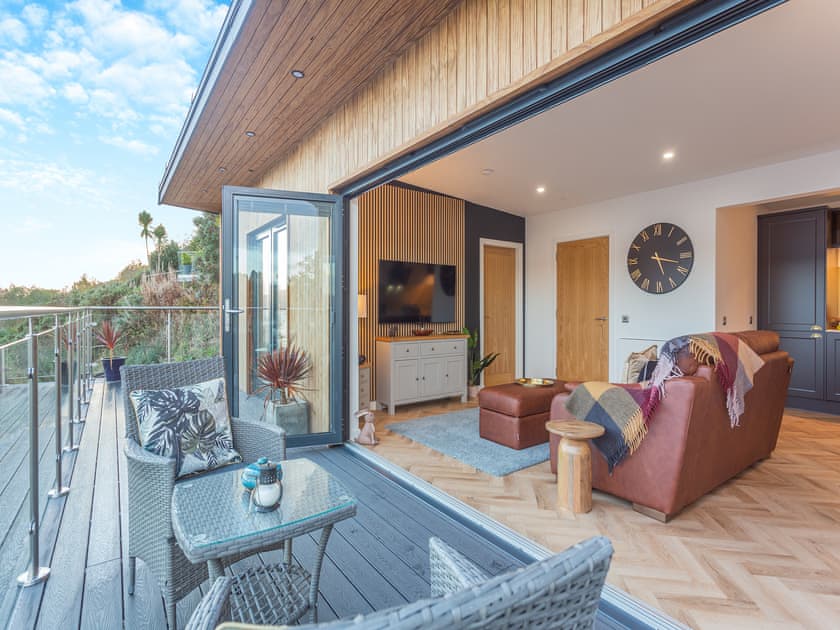 Terrace | Kimcraigan Lodge, Lochend