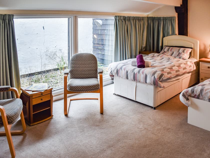 Twin bedroom | The Pool House - Waterloo Place, Tibenham