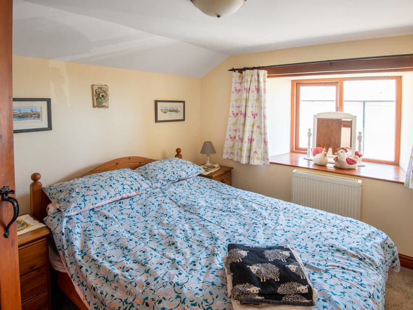 Double bedroom | Frankaborough Cottage - Frankaborough Farm Cottages, Lifton