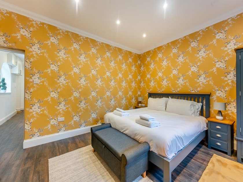 Double bedroom | Blofield Cottage - Blofield Stays, Norwich