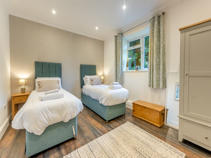 Twin bedroom | Blofield Cottage - Blofield Stays, Norwich