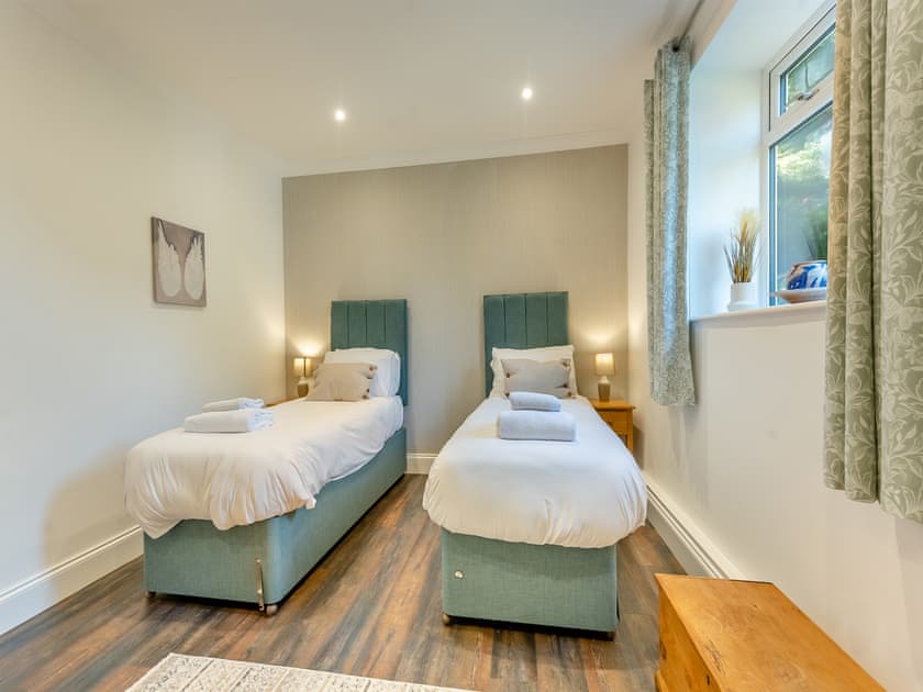 Twin bedroom | Blofield Cottage - Blofield Stays, Norwich