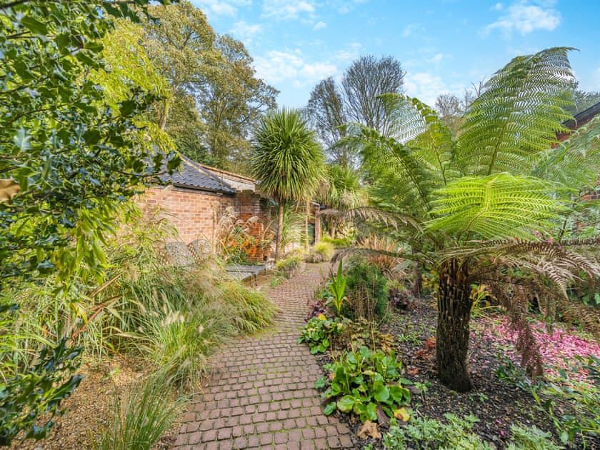 Outdoor | Blofield Cottage - Blofield Stays, Norwich
