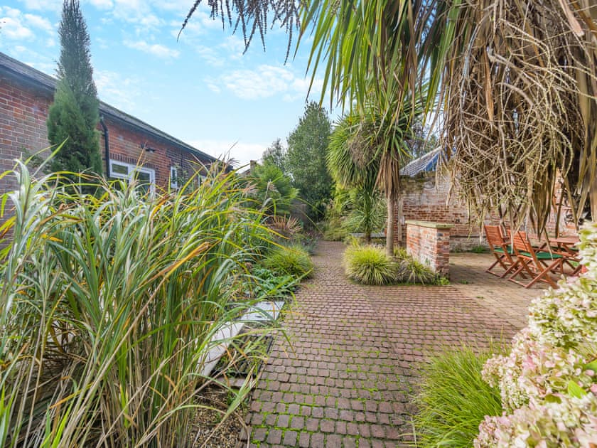 Outdoor | Blofield Cottage - Blofield Stays, Norwich