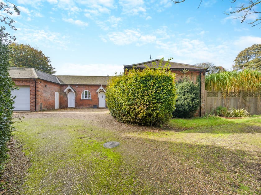 Exterior | Blofield Cottage - Blofield Stays, Norwich