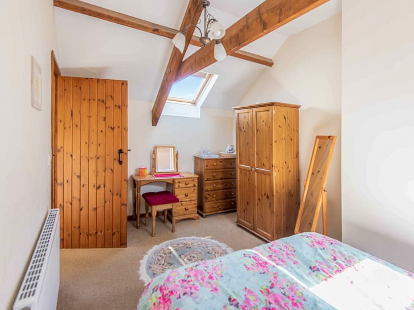 Double bedroom | The Old Shippen - Frankaborough Farm Cottages, Lifton