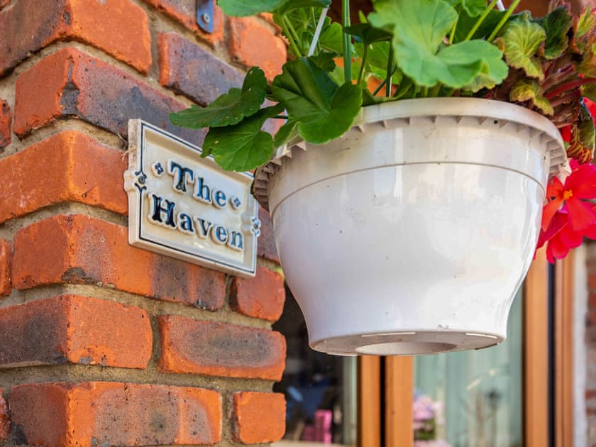 Exterior | The Haven - Frankaborough Farm Cottages, Lifton