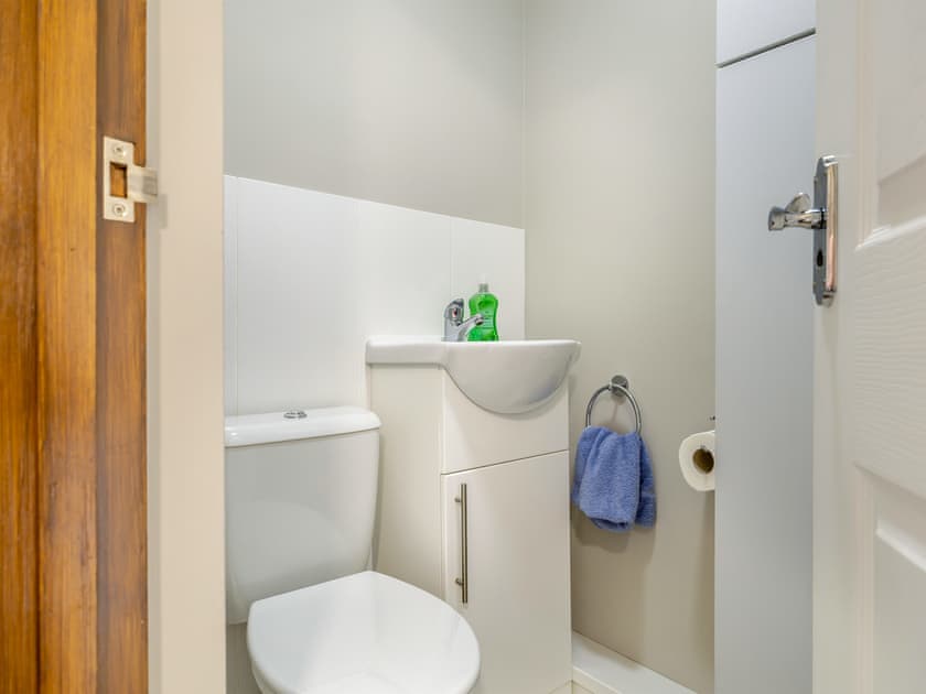 Bathroom | Oscar Lodge - Birchdale Lodges & Alpaca’s, Norton Disney, near Lincoln