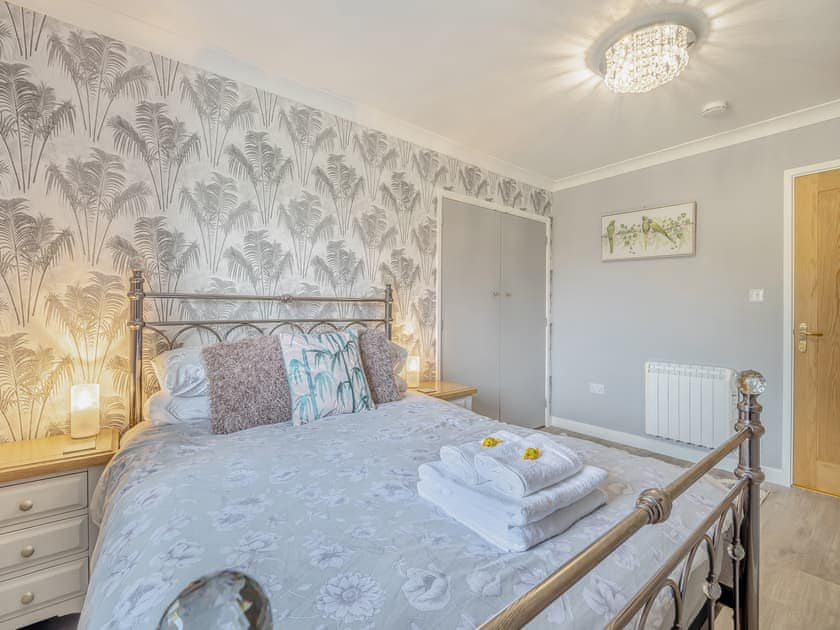Lovely double bedroom | Humphrey-Basil Lodge - Birchdale Lodges & Alpaca’s, Norton Disney, near Lincoln