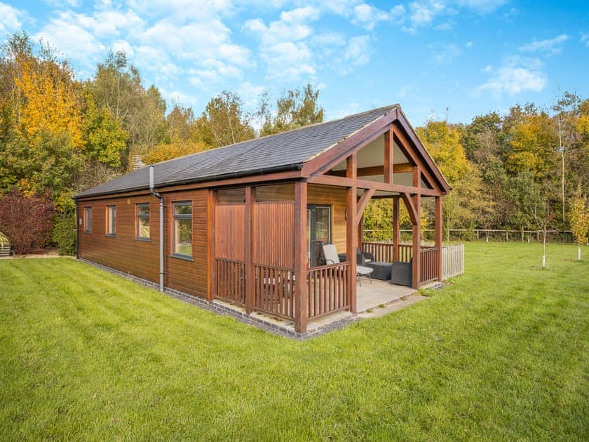 Exterior | Winston Lodge - Birchdale Lodges & Alpaca’s, Norton Disney, near Lincoln