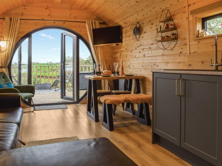 Kitchen/diner | Machlud Haul - Blaenplwyf Shire Pods, Lampeter Cambrian mountains