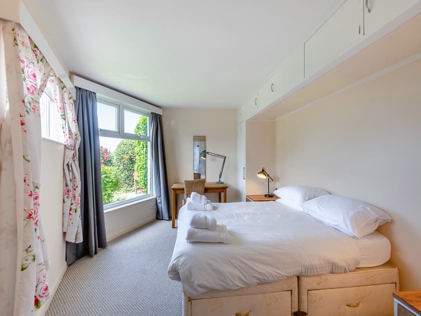 Double bedroom | Tara, Kingsbridge