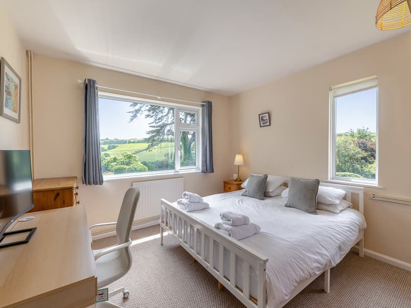 Double bedroom | Tara, Kingsbridge