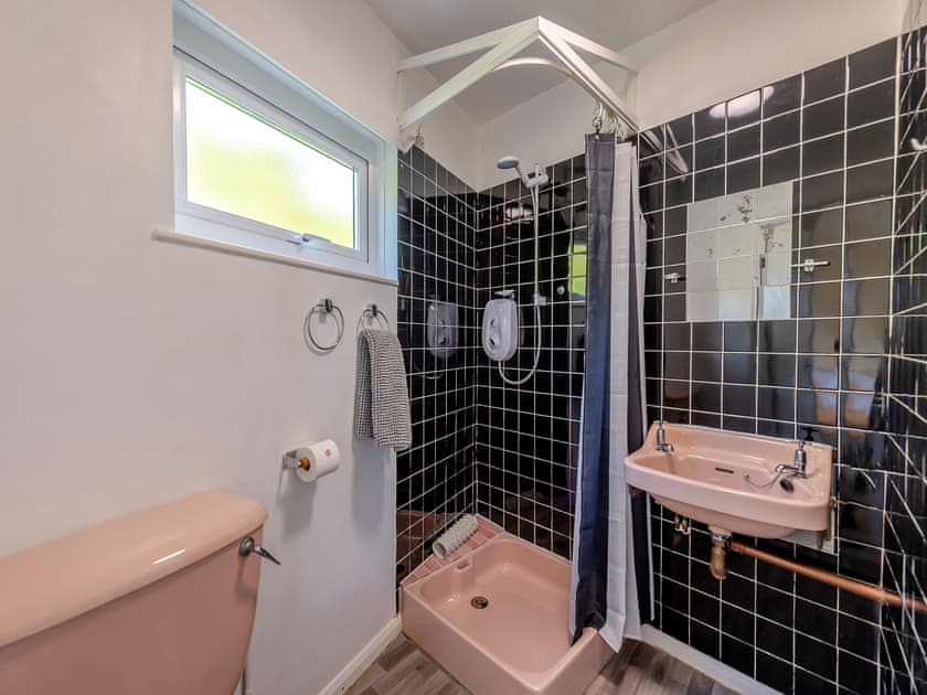 Bathroom | Tara, Kingsbridge