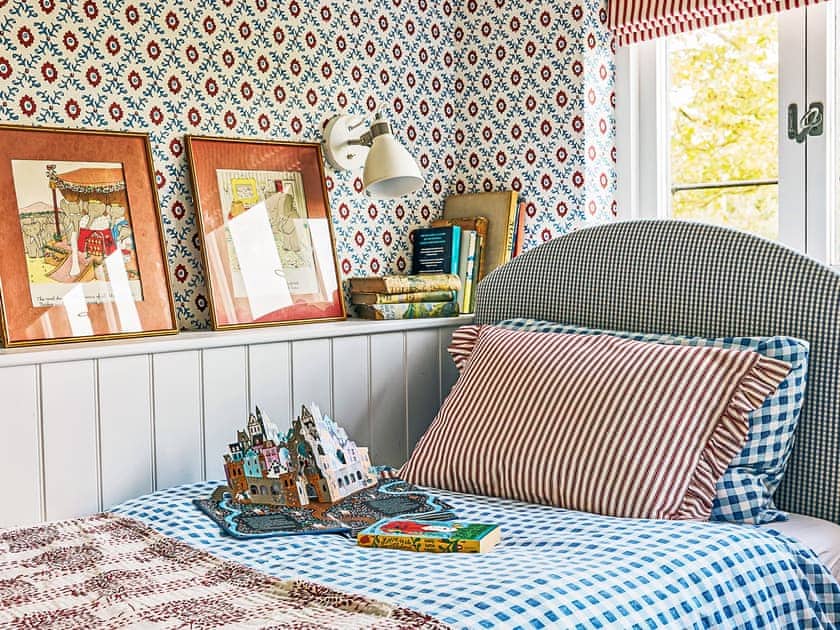 Twin bedroom | The Coach House, Thornfalcon, near  Taunton