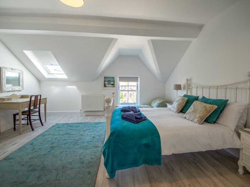 Double bedroom | Hampton House, Freshwater