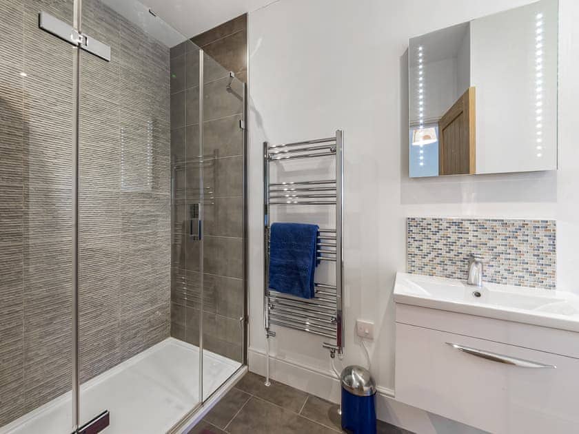 En-suite | Hampton House, Freshwater