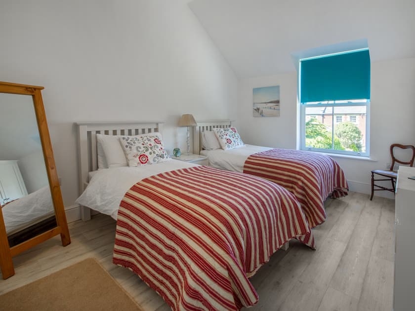 Twin bedroom | Hampton House, Freshwater