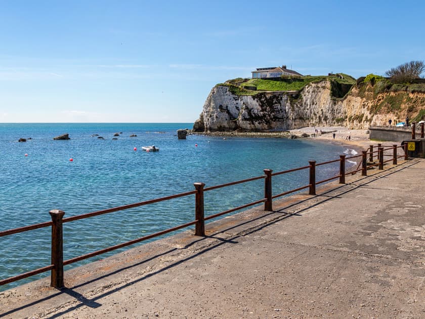 Surrounding area | Hampton House, Freshwater