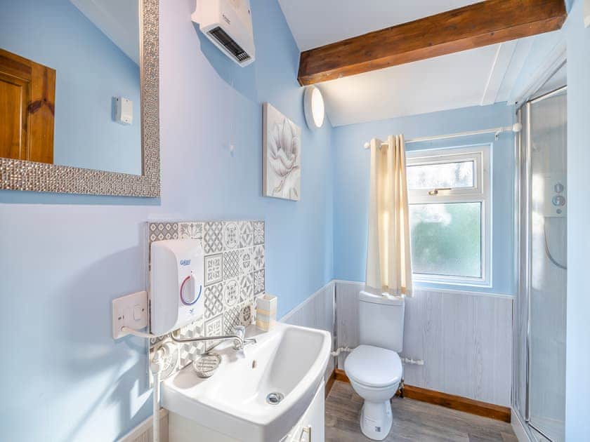 Shower room | The Timothy Suite - Birchdale Lodges & Alpaca’s, Norton Disney, near Lincoln