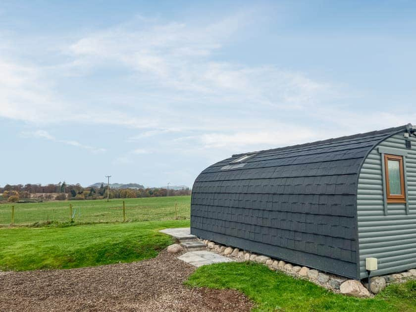 Exterior | Uuu Pod - Newton Of Inshewan Farm Pods, Forfar