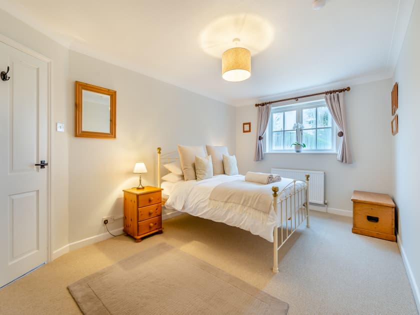 Double bedroom | Stablehurst Cottage, East Grinstead