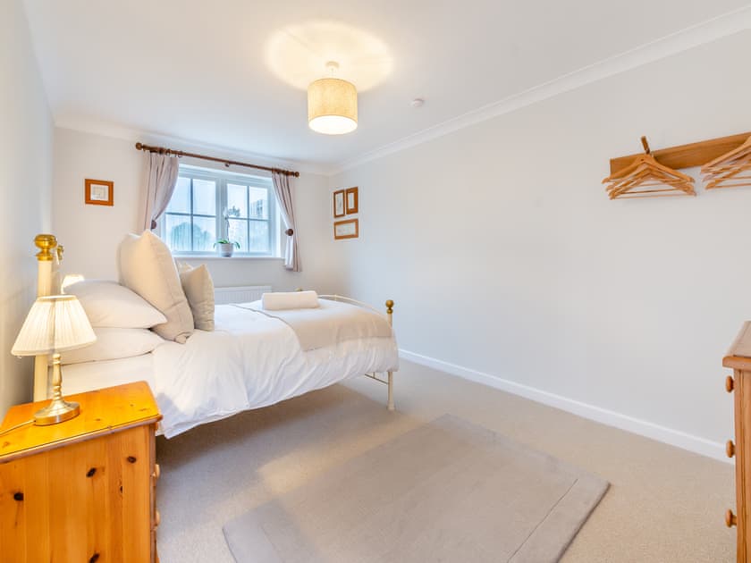 Double bedroom | Stablehurst Cottage, East Grinstead