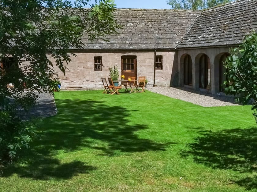 Private garden  | Farmtoun Cottage, Forfar