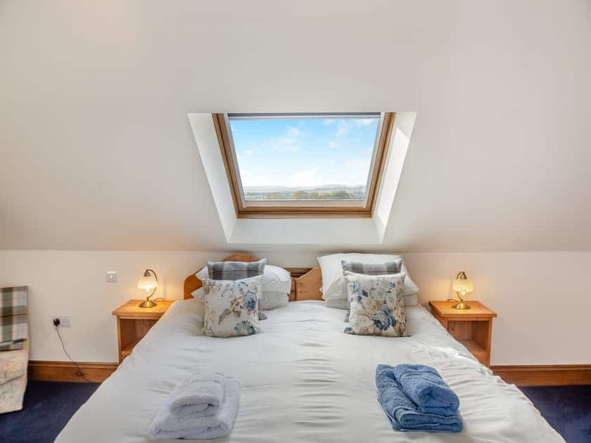 Double bedroom | Daflod - Parc Wernol Cottages, Chwilog, near Pwllheli