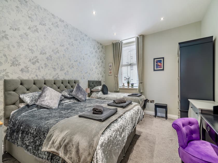 Twin bedroom | Chilton at Carlill House, Whitby