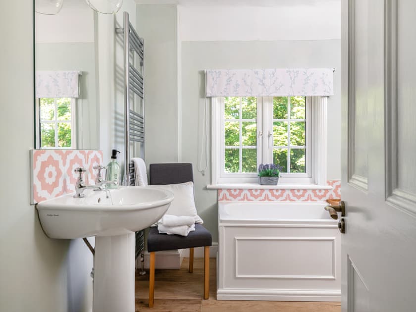 Bathroom | Hall Cottage, Gresham, near Sheringham