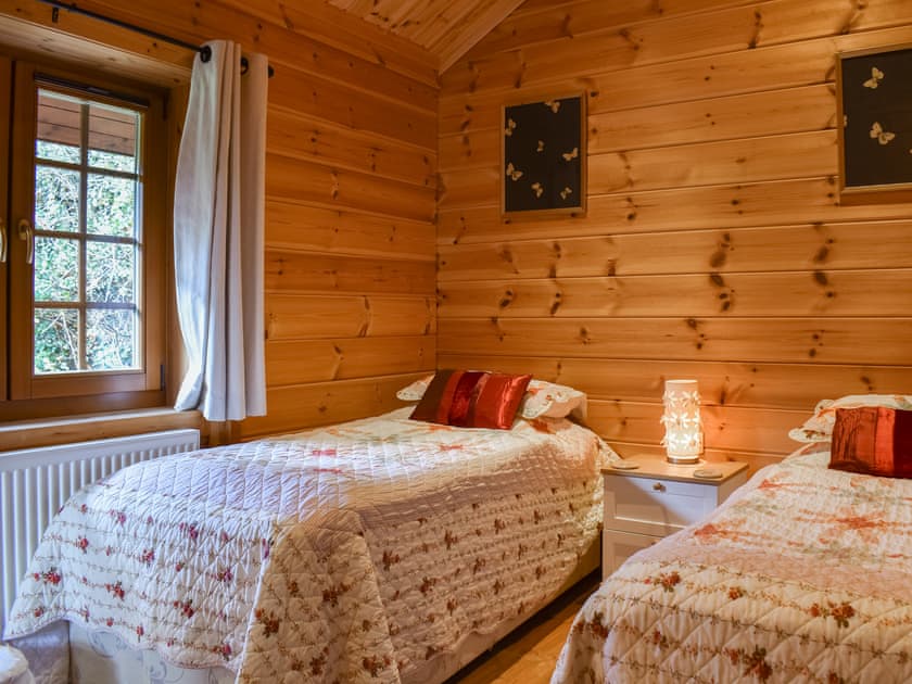 Twin bedroom | Bluebell - Lowfield Log Cabins, Staintondale near Scarborough