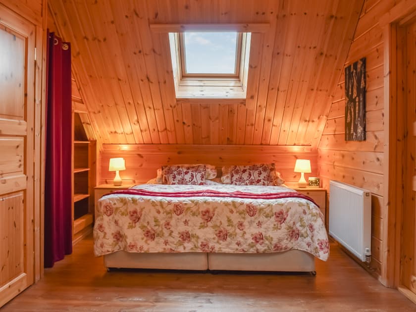 Double bedroom | Foxglove - Lowfield Log Cabins, Staintondale near Scarborough